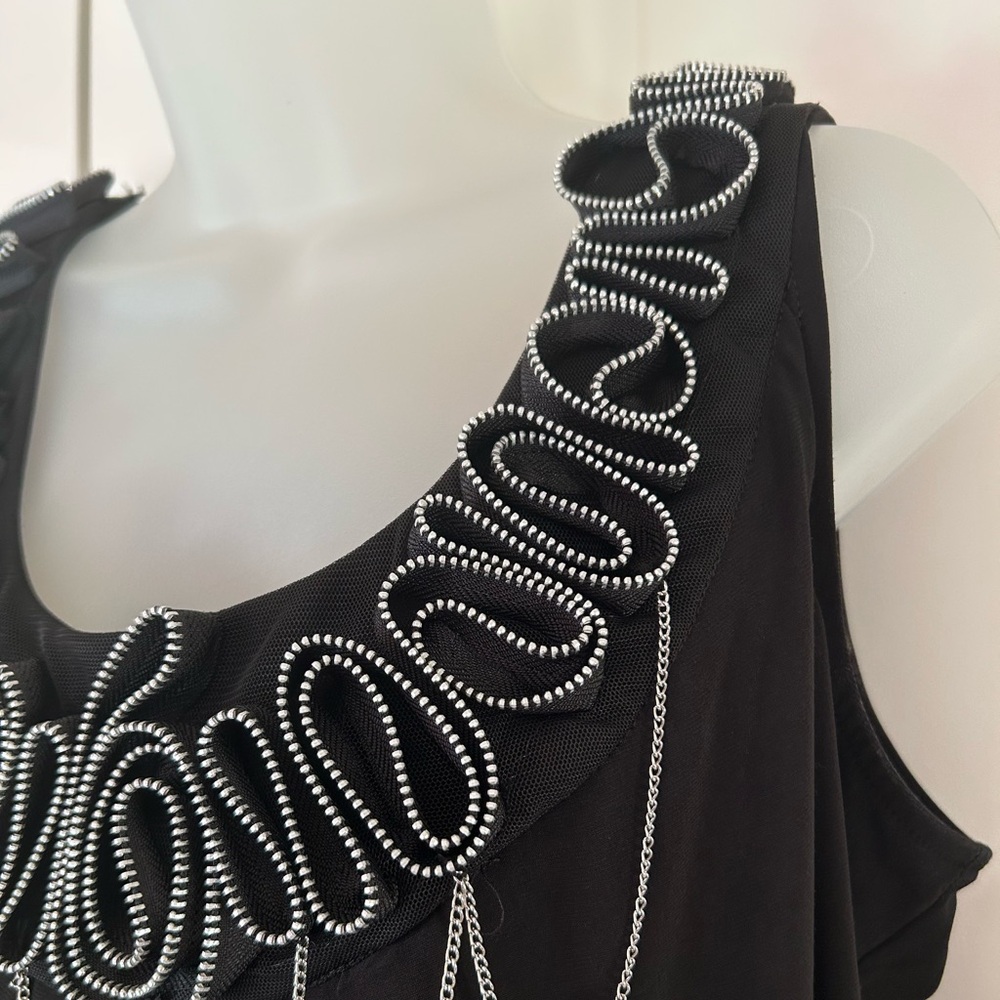 R&M Richard’s stretchy sleeveless tunic with fun zipper embellishment 16 - Picture 8 of 10